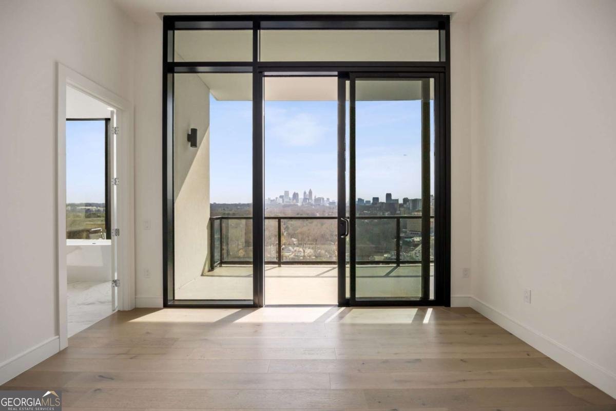 2425 Peachtree Road Atlanta - 27