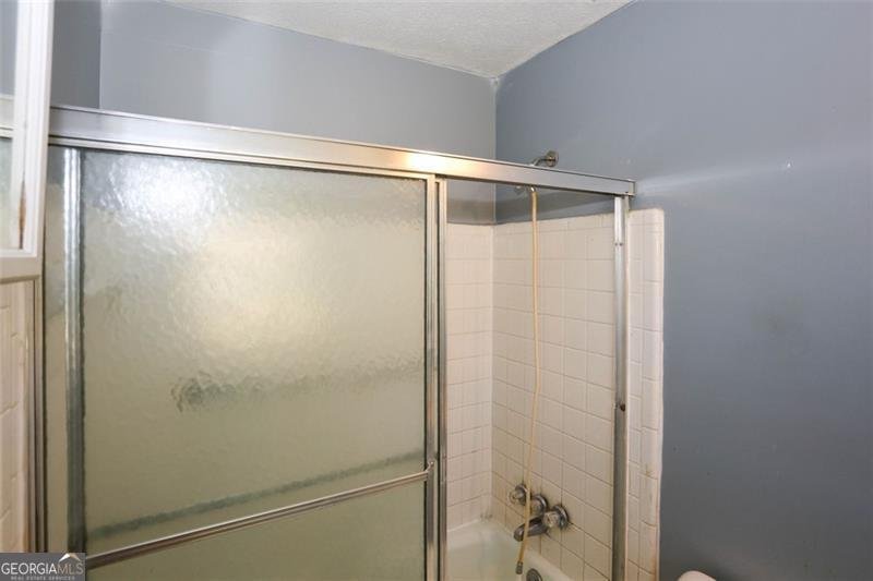 3462 FAIRVIEW Road Covington - 27