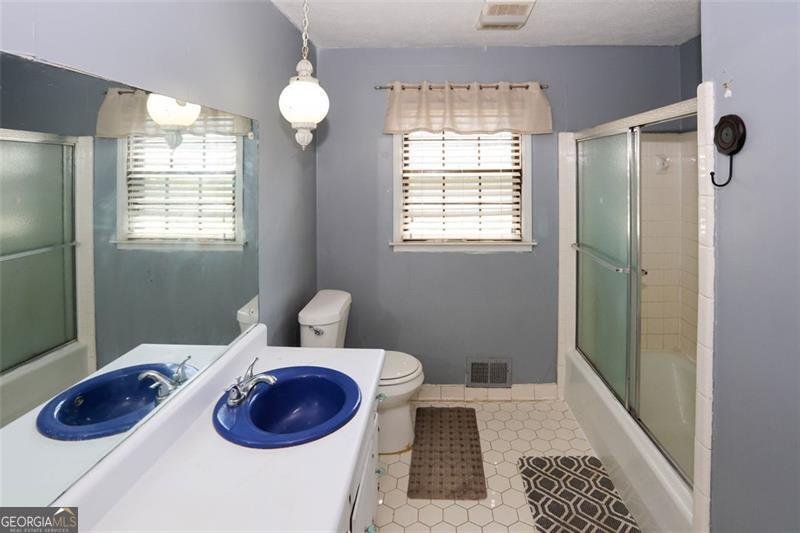 3462 FAIRVIEW Road Covington - 33