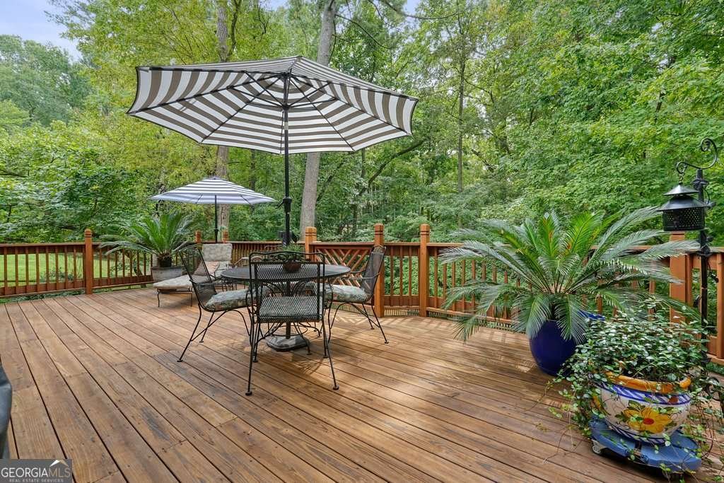 1045 Martin Ridge Road Roswell - 2
