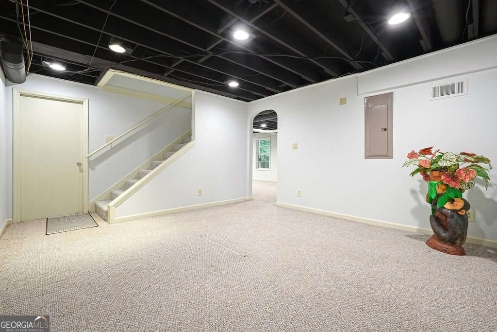 1045 Martin Ridge Road Roswell - 43
