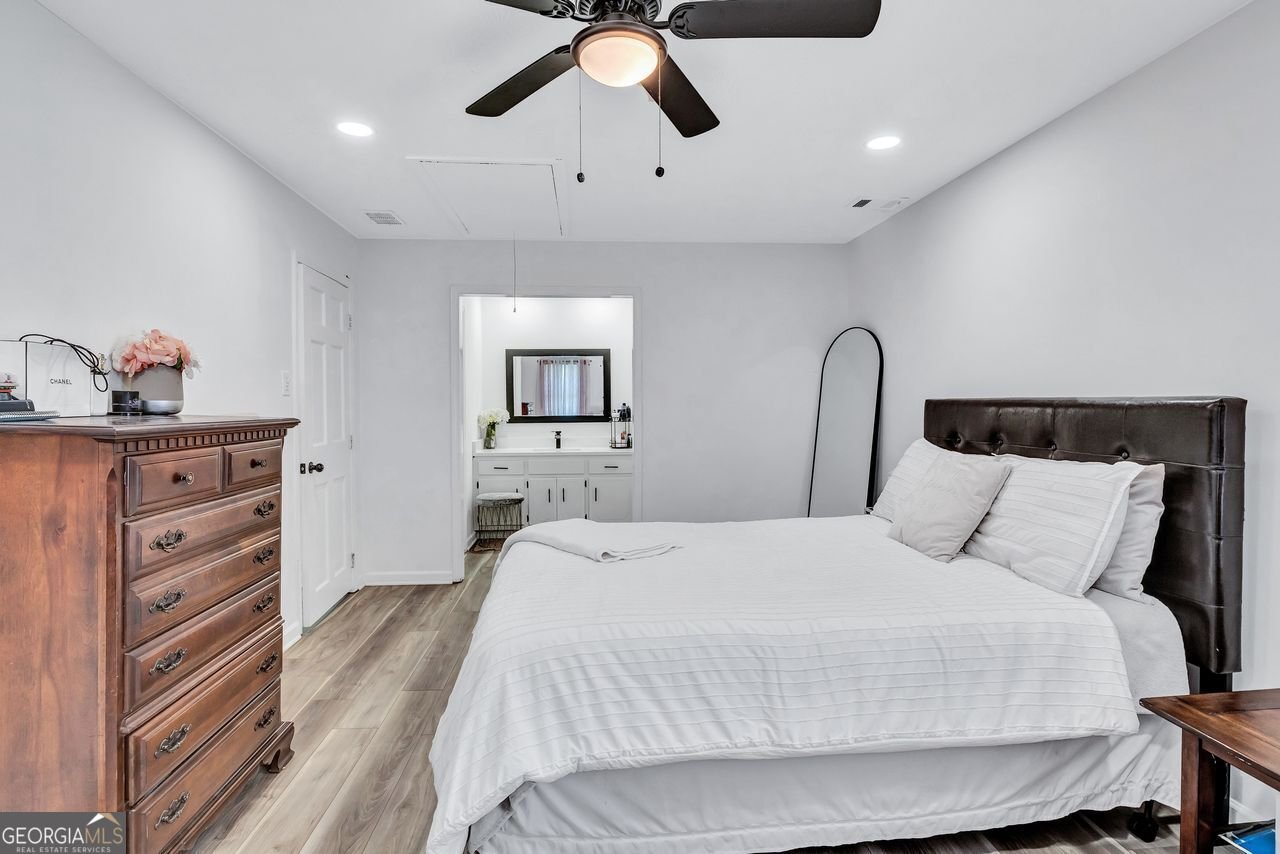 175 HUNTERS Fayetteville - 30