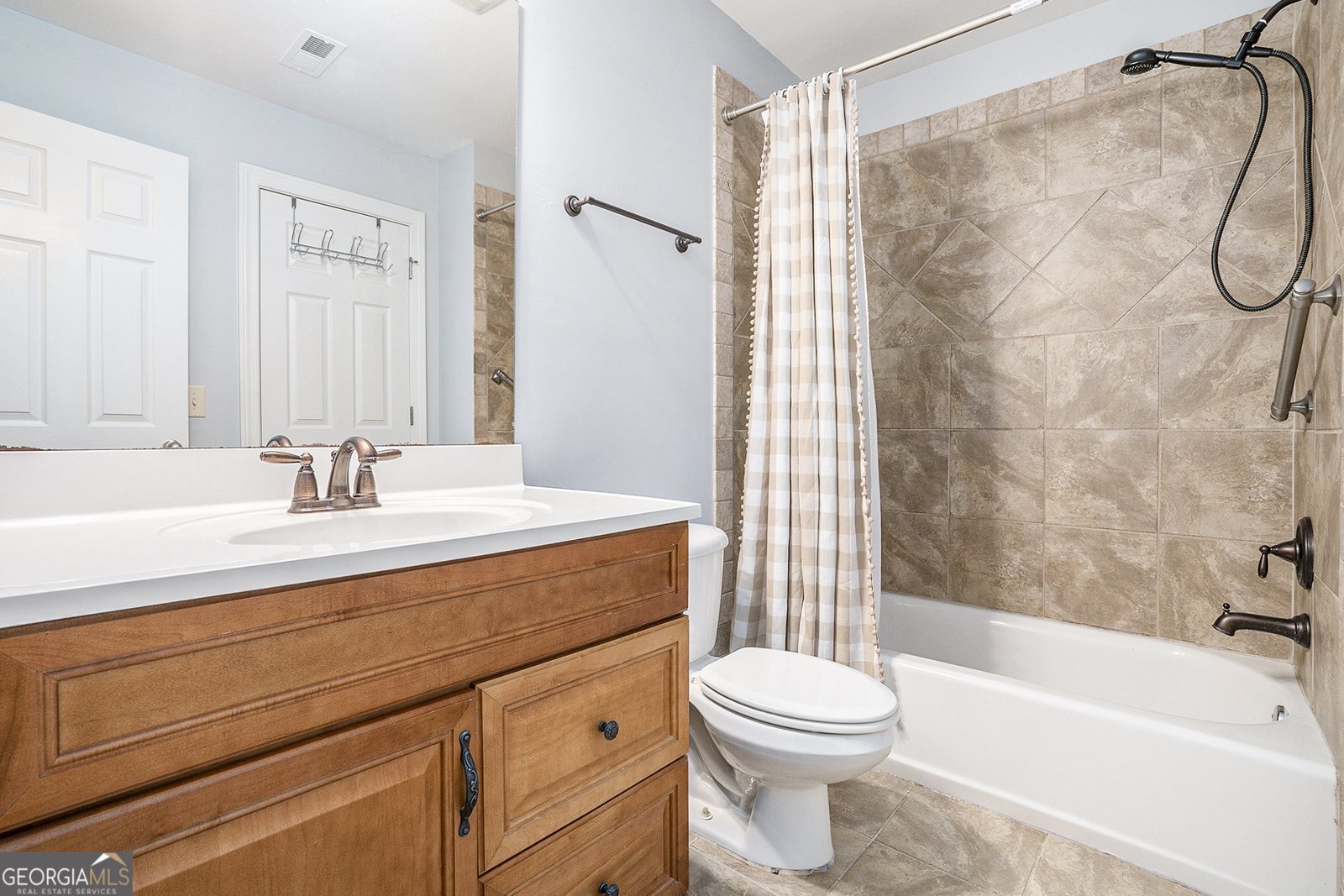 128 Brookfield Court White - 17