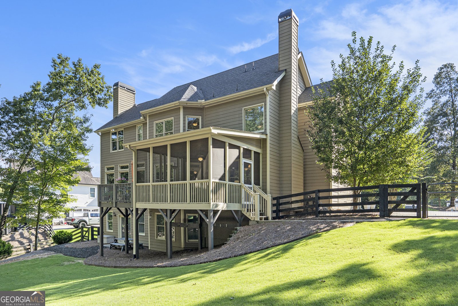 128 Brookfield Court White - 24