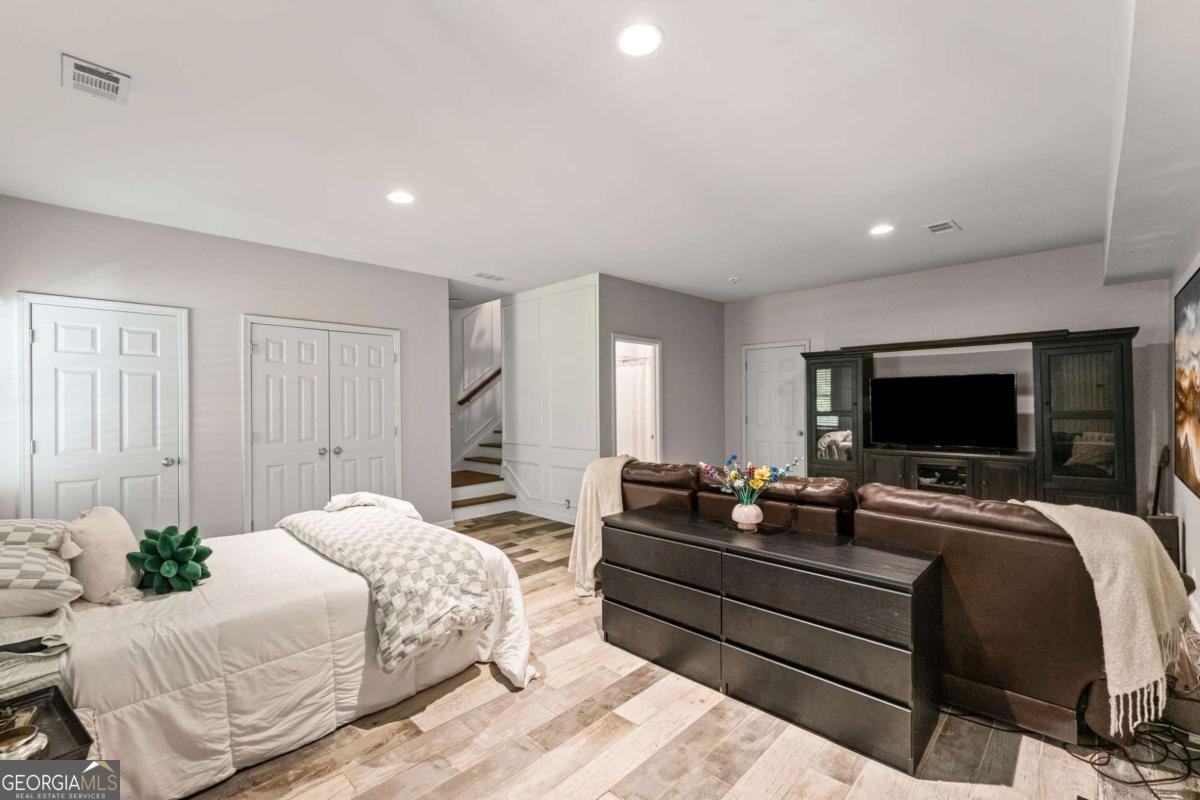 4405 VILLAGE GREEN Drive Roswell - 1