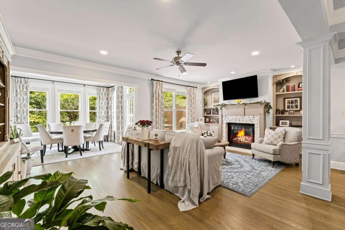 4405 VILLAGE GREEN Drive Roswell - 4