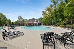 4405 VILLAGE GREEN Drive Roswell - 45