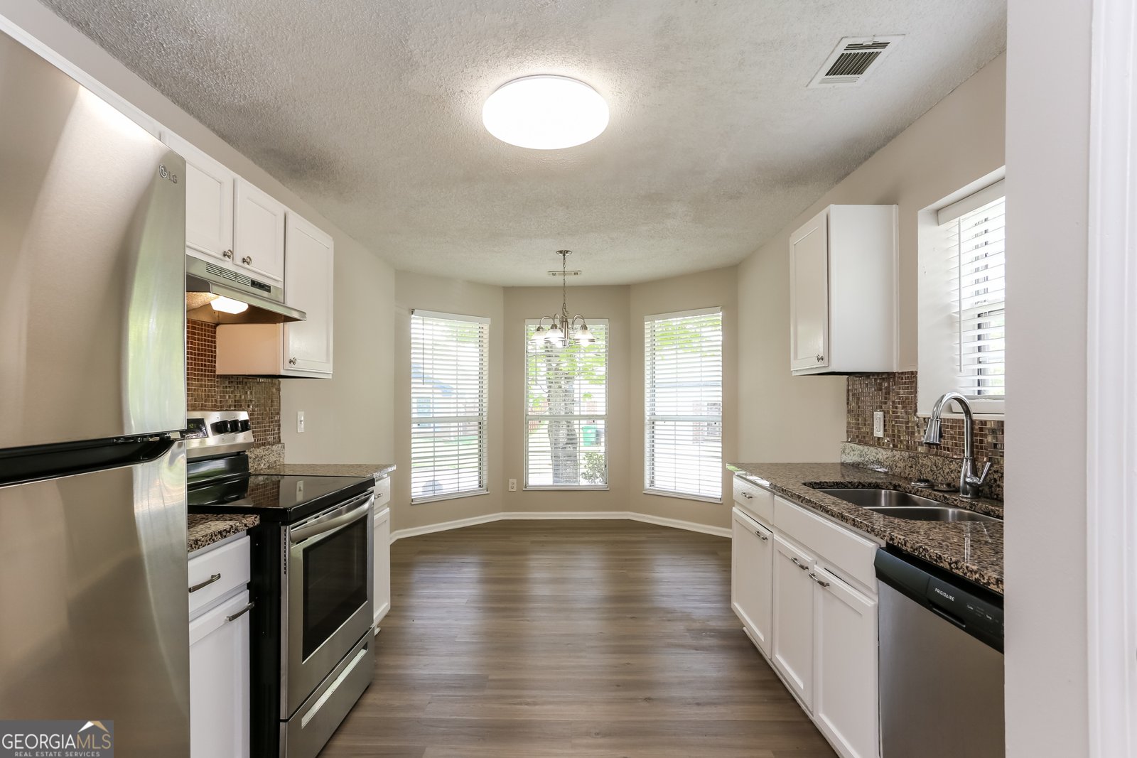 5910 Ravensway Drive Lithonia - 10