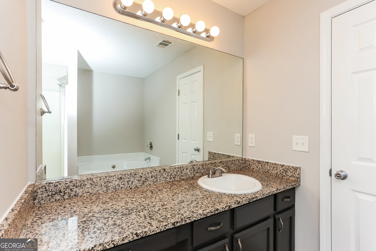 5910 Ravensway Drive Lithonia - 13