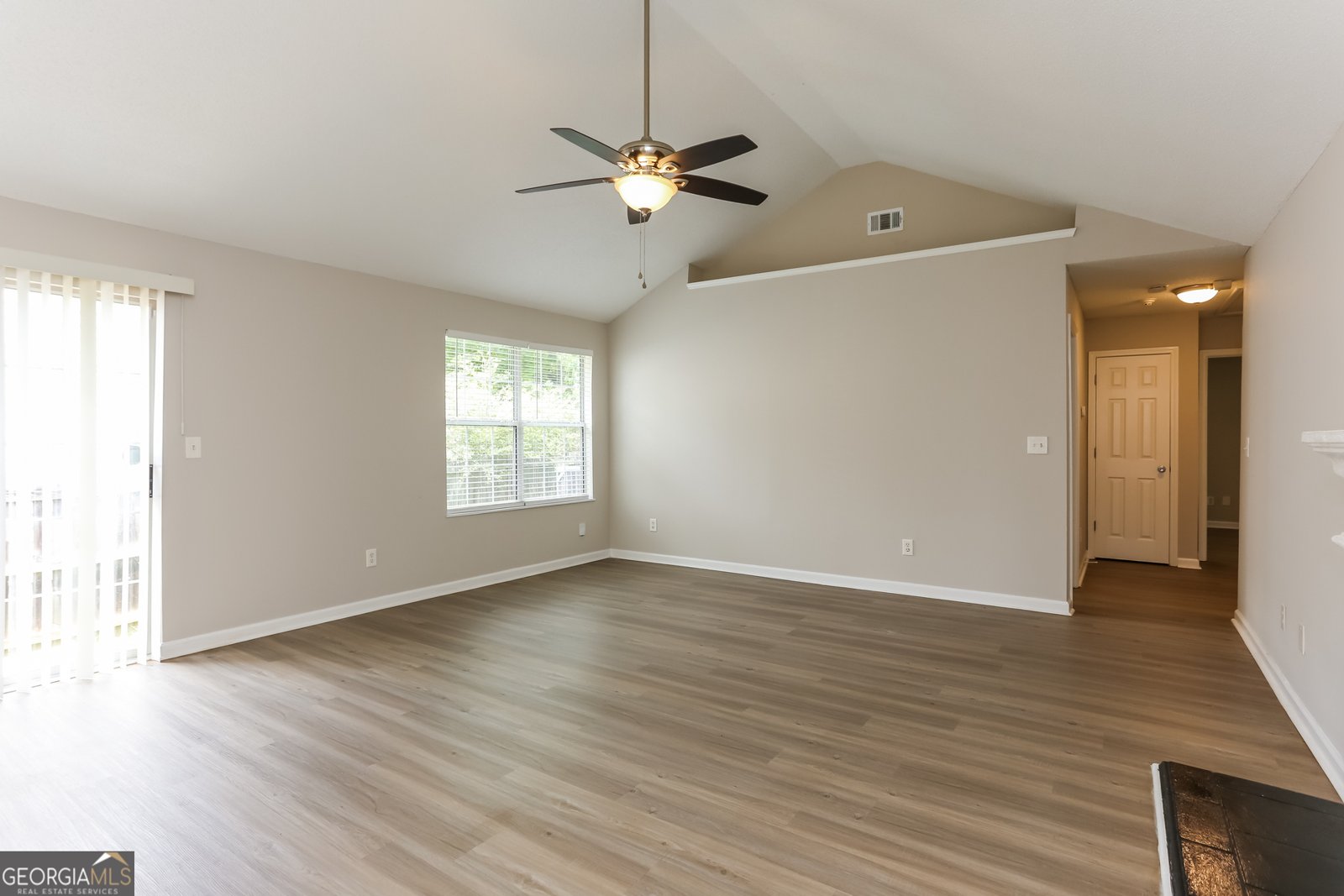 5910 Ravensway Drive Lithonia - 4