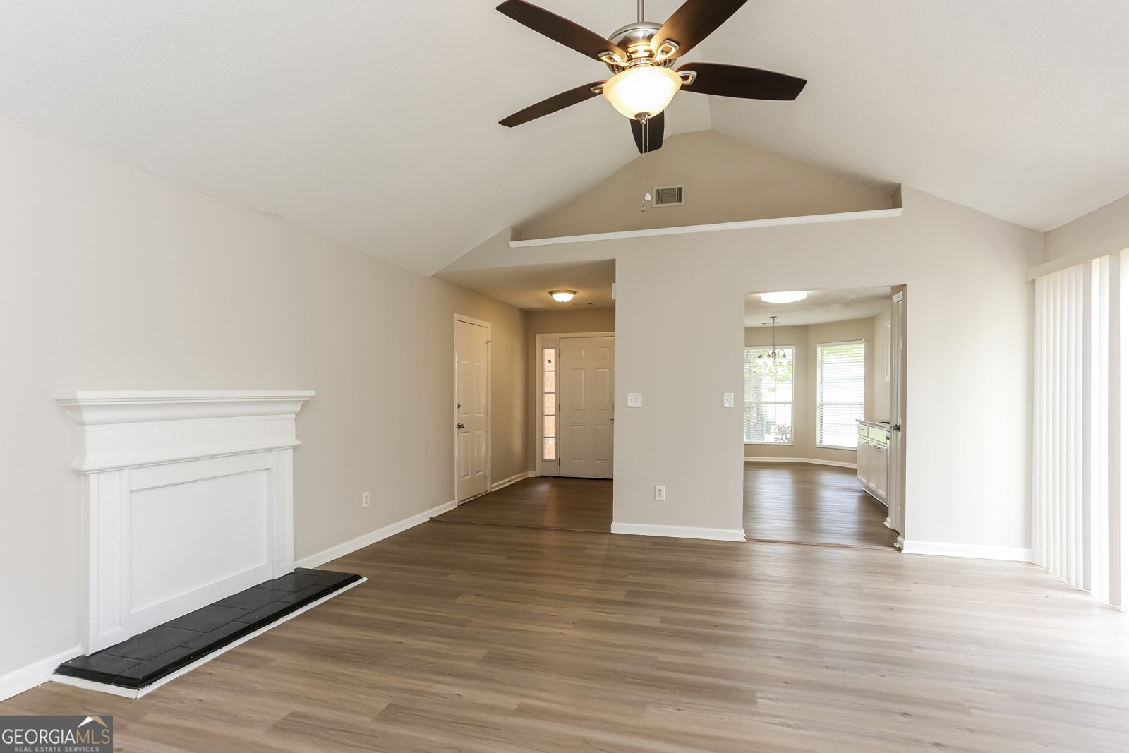 5910 Ravensway Drive Lithonia - 5