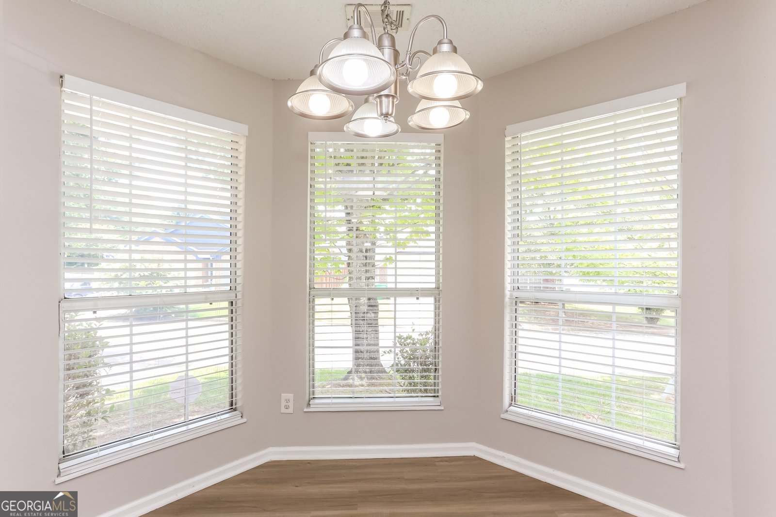 5910 Ravensway Drive Lithonia - 6