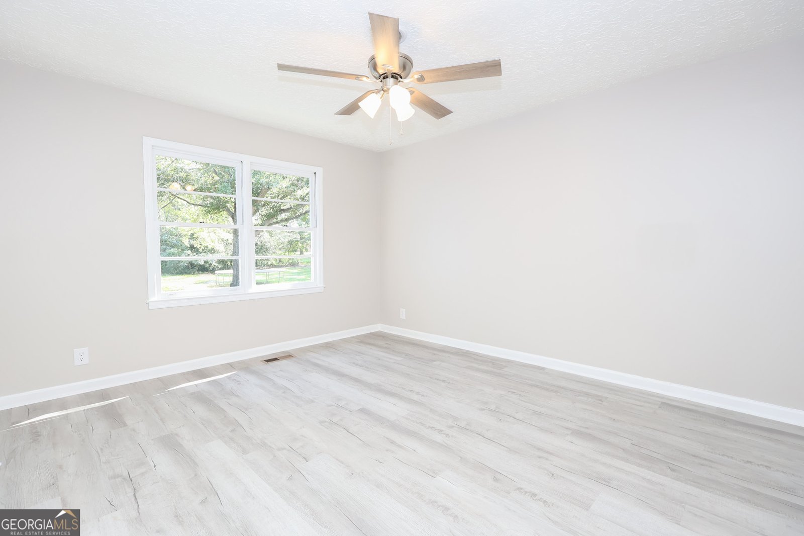 119 4th Street Cochran - 12