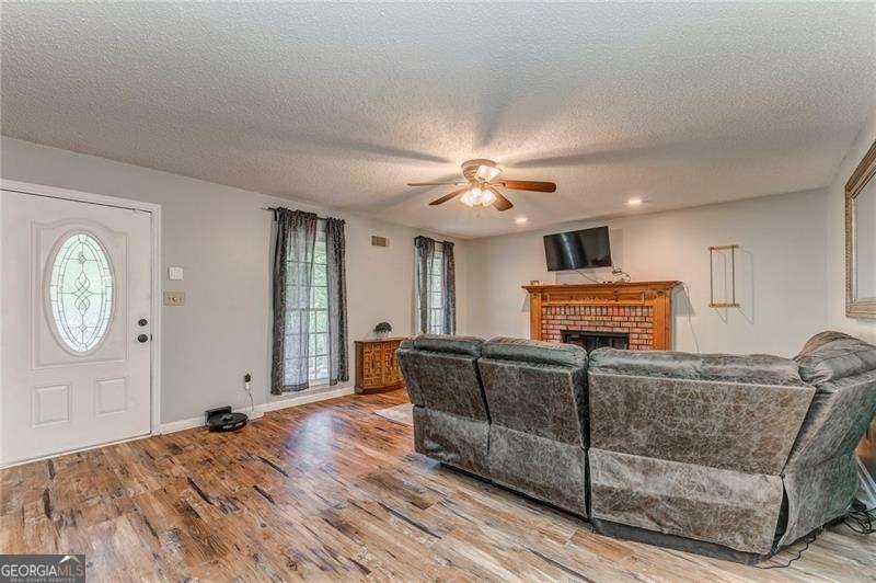 58 REGENT Court Douglasville - 16