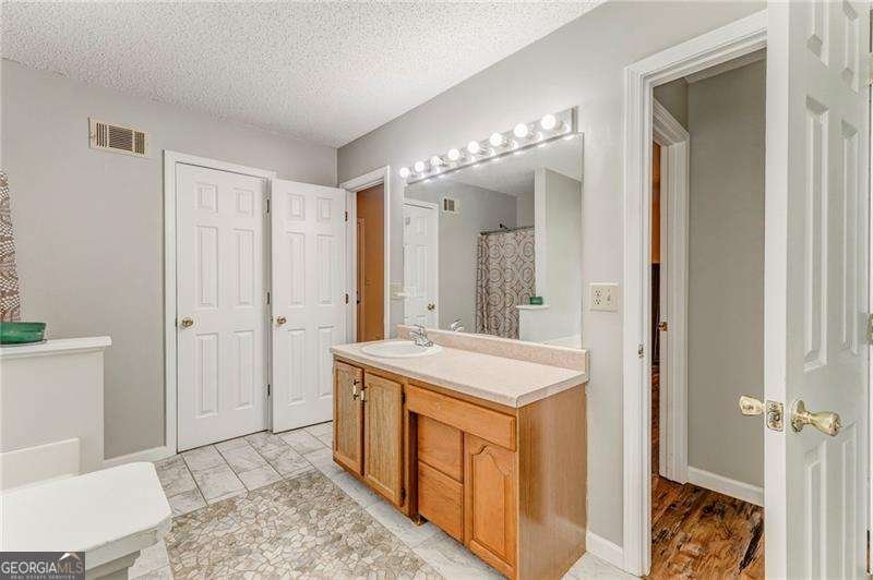 58 REGENT Court Douglasville - 26