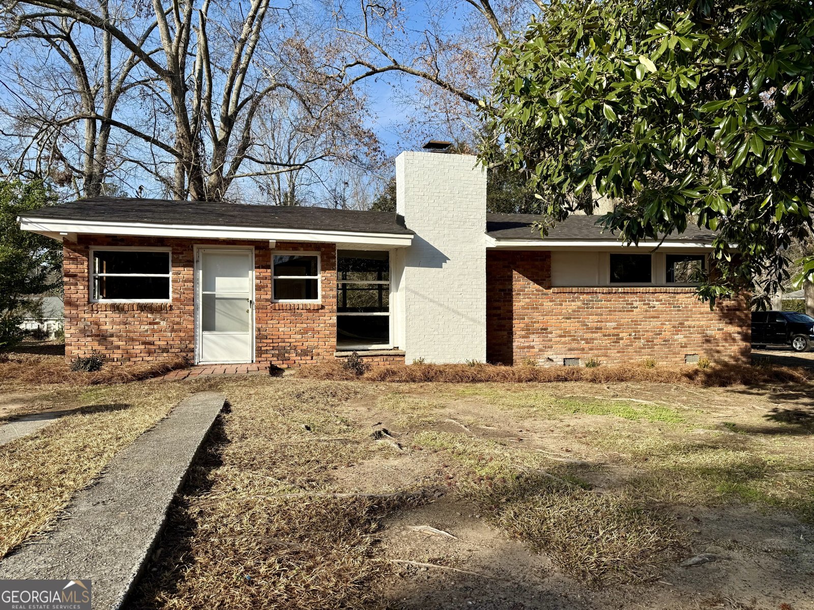 609 Hillcrest Drive Thomson - 2