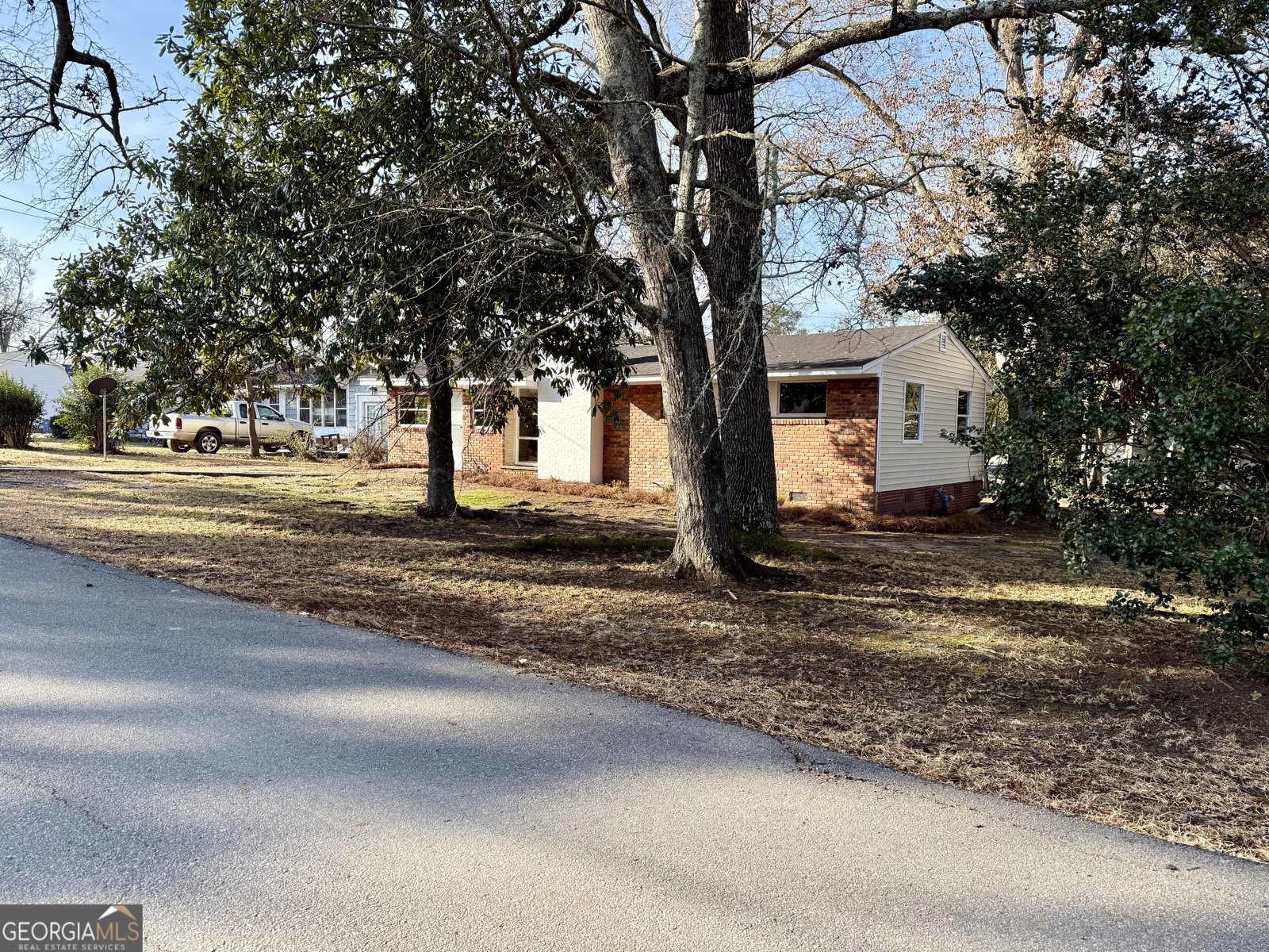 609 Hillcrest Drive Thomson - 3