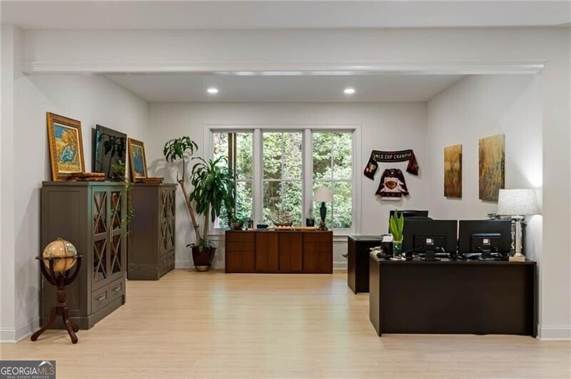 4715 Lake Forrest Drive Atlanta - 47