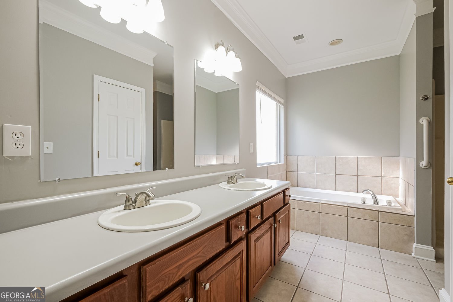 4617 River Road Ellenwood - 22