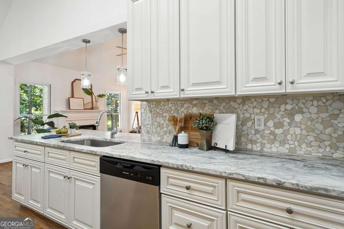 2867 Carmain Drive Marietta - 10
