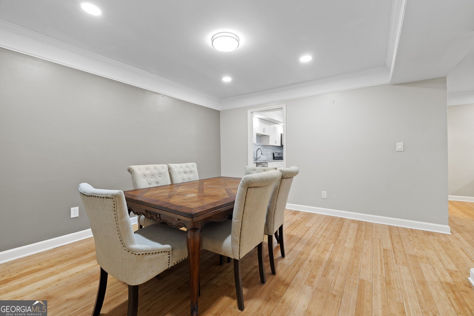 6851 Roswell Road Atlanta - 11