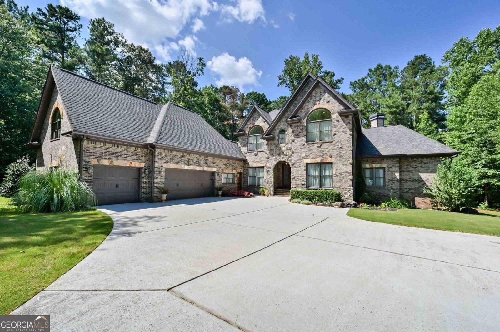 3725 Jailette Road South Fulton - 1
