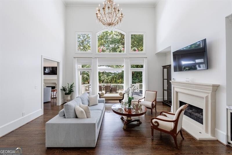 4526 Peachtree Dunwoody Road Atlanta - 10