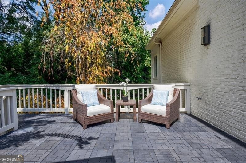 4526 Peachtree Dunwoody Road Atlanta - 16