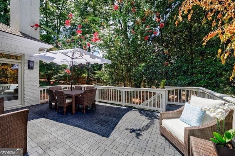 4526 Peachtree Dunwoody Road Atlanta - 17