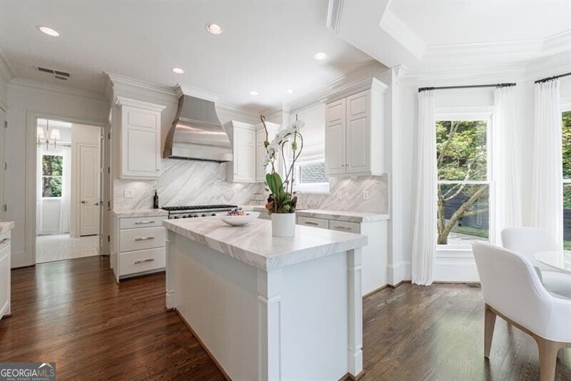 4526 Peachtree Dunwoody Road Atlanta - 23