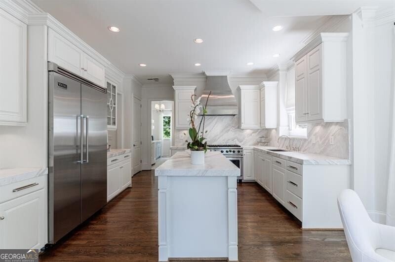 4526 Peachtree Dunwoody Road Atlanta - 24