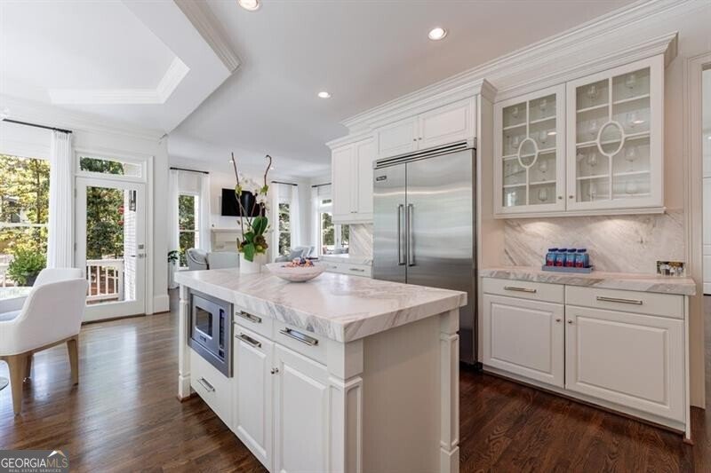 4526 Peachtree Dunwoody Road Atlanta - 28