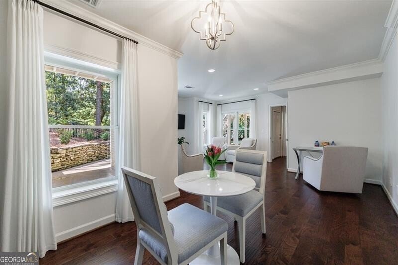 4526 Peachtree Dunwoody Road Atlanta - 71