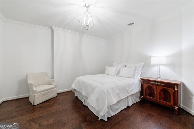 4526 Peachtree Dunwoody Road Atlanta - 72