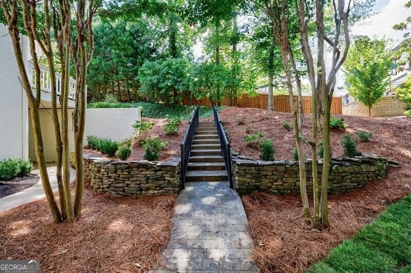 4526 Peachtree Dunwoody Road Atlanta - 80