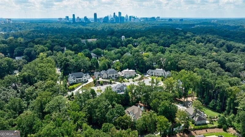 4526 Peachtree Dunwoody Road Atlanta - 91