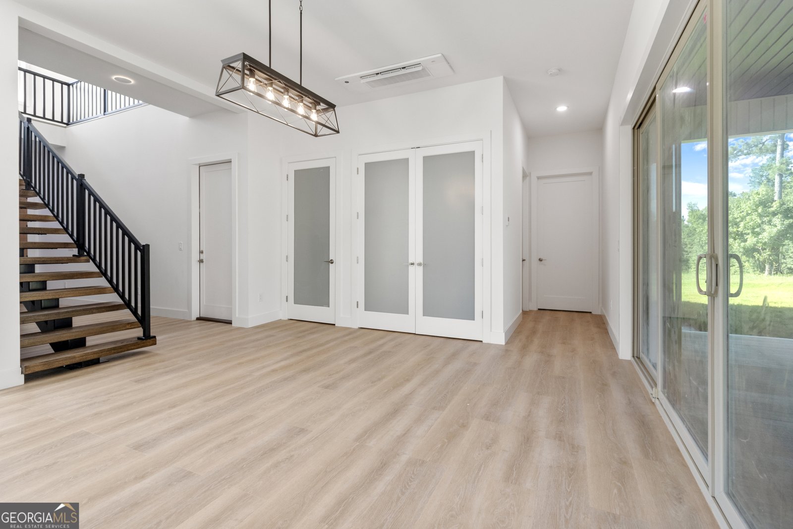 140 Champion Drive Forsyth - 5