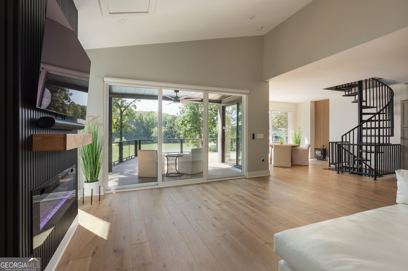 109 MAGNIFICENT Way Cleveland - 3