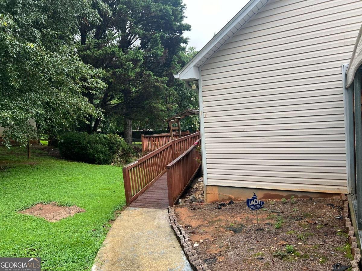 6441 Wildwood Trail Flowery Branch - 20