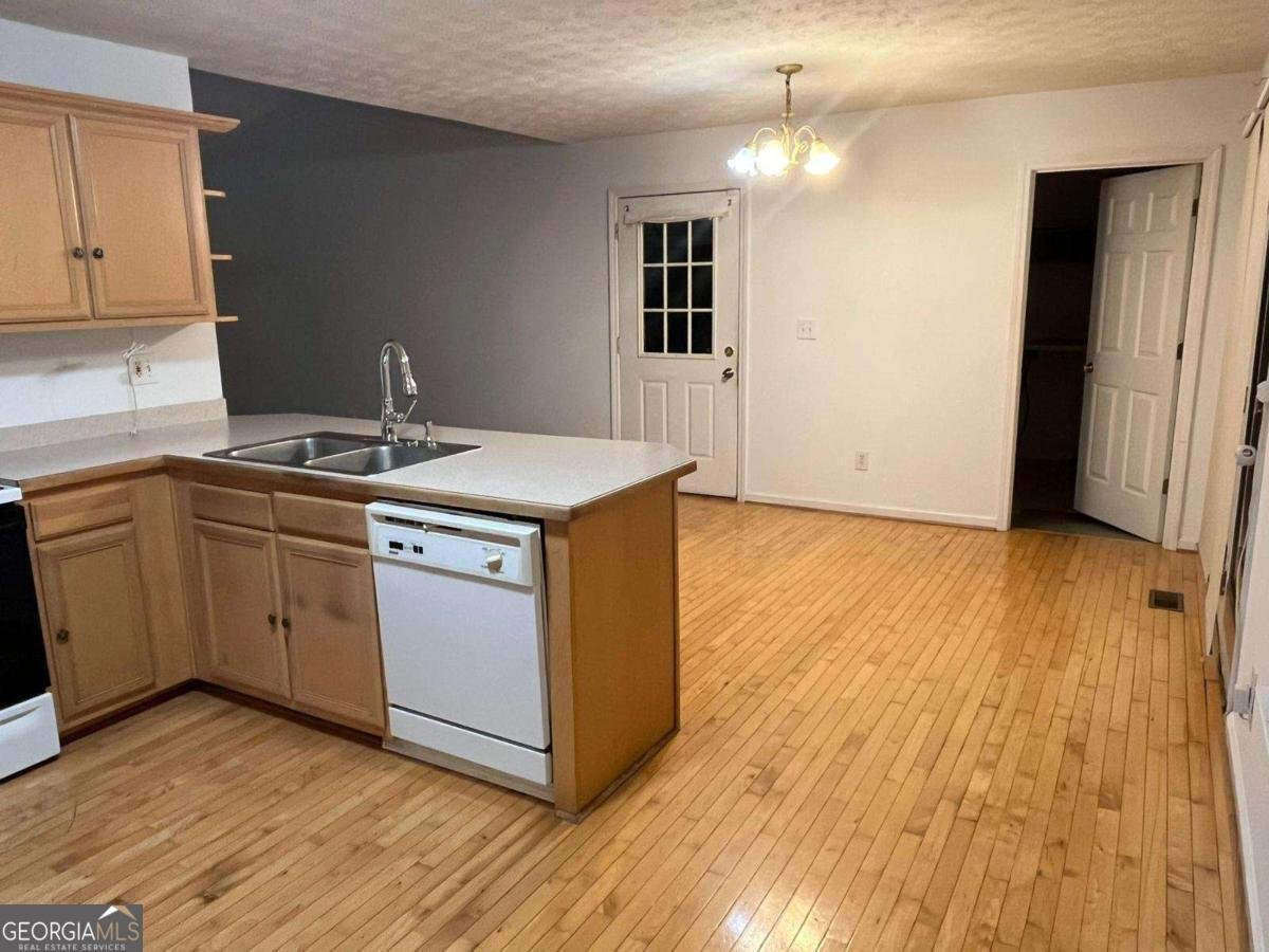 6441 Wildwood Trail Flowery Branch - 9