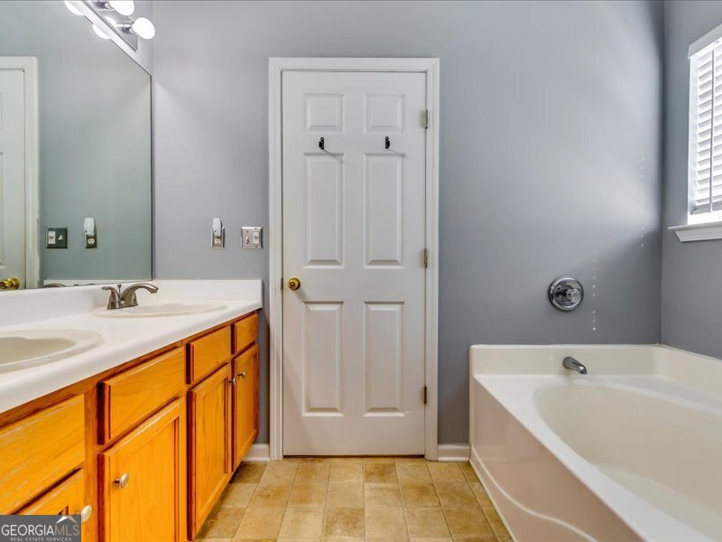 2350 Beckenham Place Dacula - 15