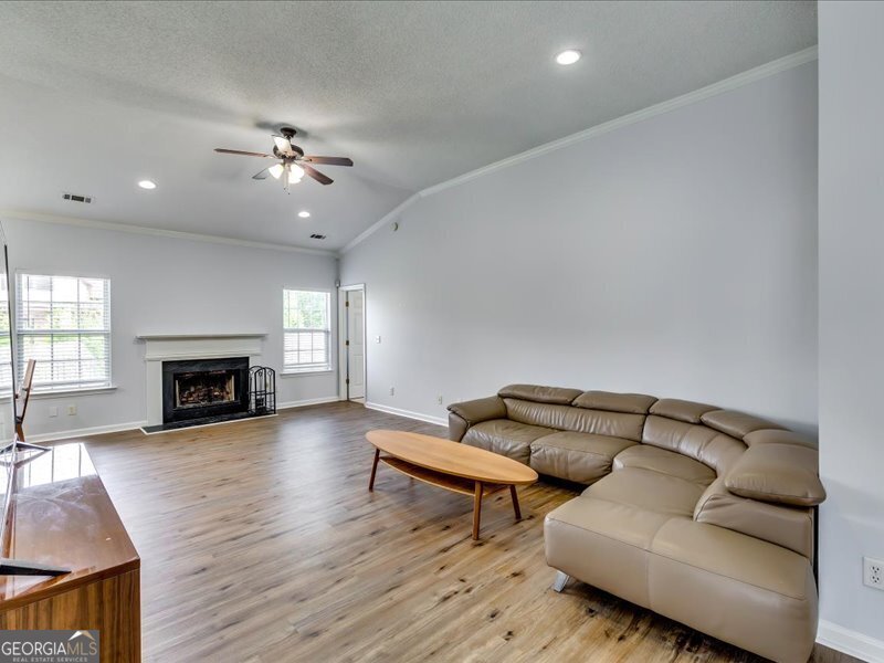 2350 Beckenham Place Dacula - 6