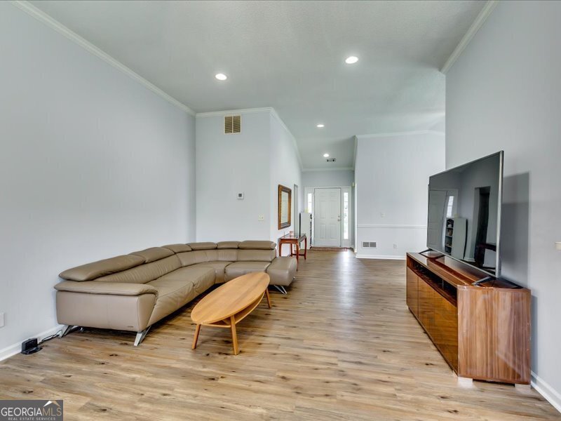 2350 Beckenham Place Dacula - 7