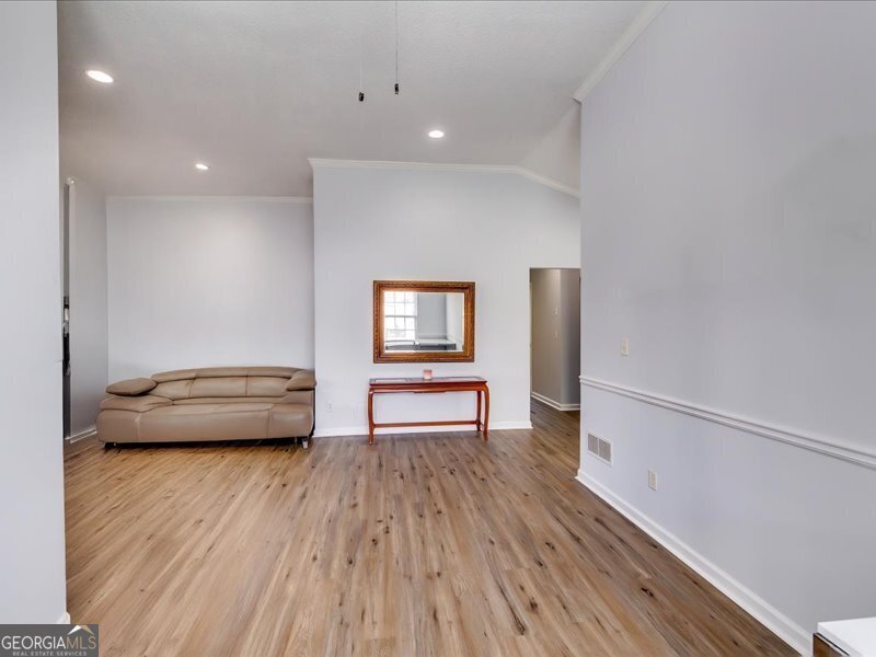 2350 Beckenham Place Dacula - 8