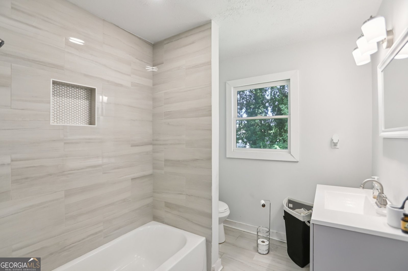 4130 Windrock Drive Ellenwood - 29