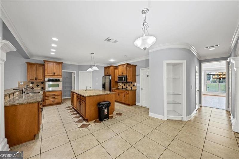 268 LANGSHIRE Drive McDonough - 13