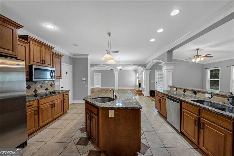 268 LANGSHIRE Drive McDonough - 20