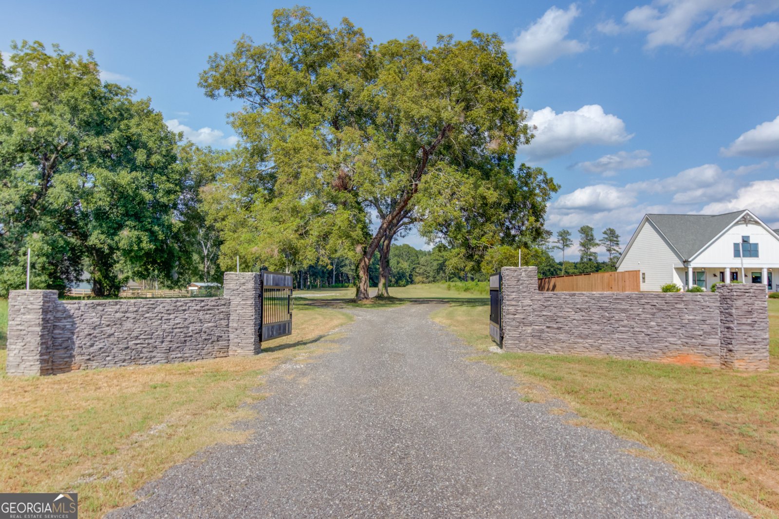 3698 Highway 83 Good Hope - 5