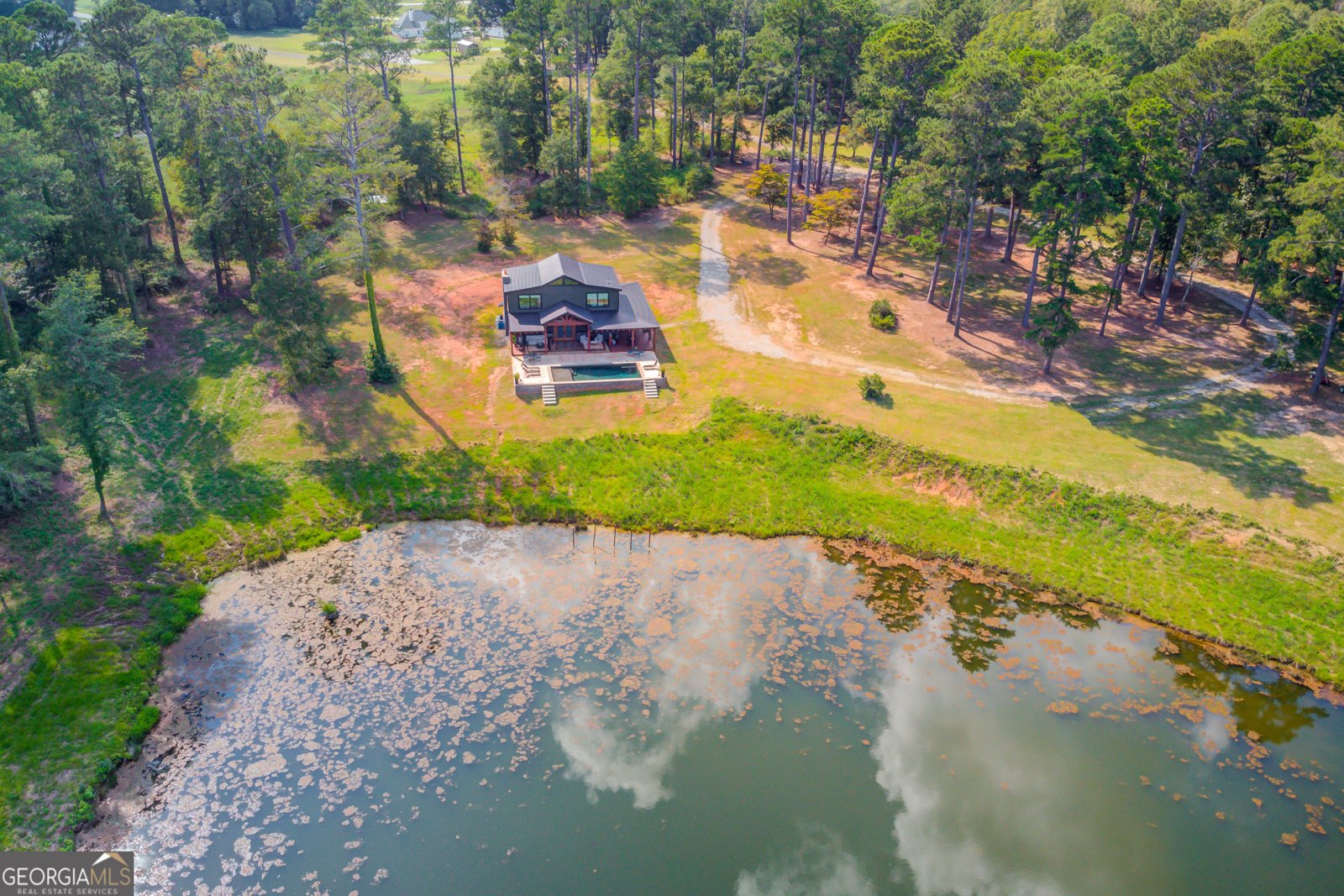 3698 Highway 83 Good Hope - 77