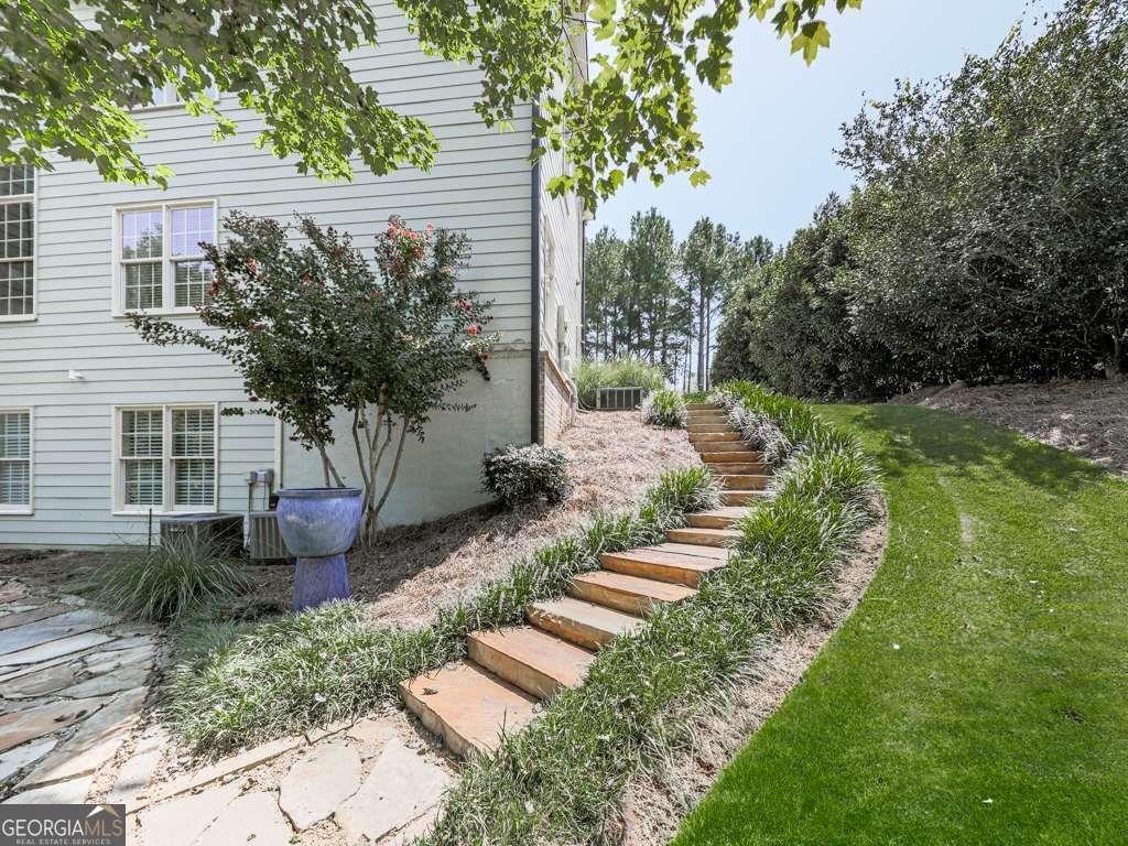 619 River Bend Way Canton - 32